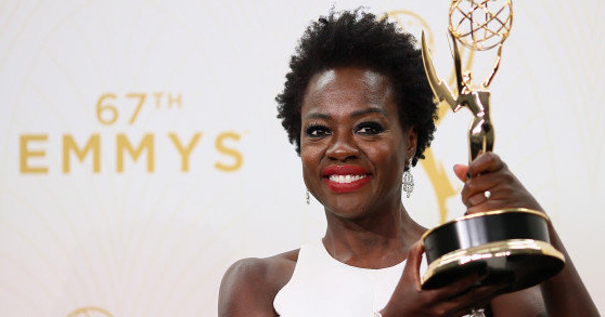 Aux Emmy Awards 2015 Viola Davis Devient La Première Actrice Noire à