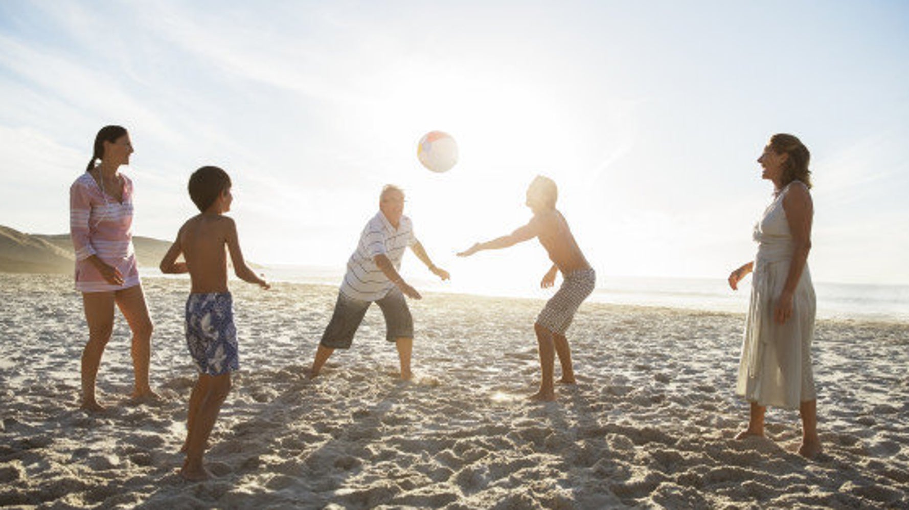 A La Verticale De L été Des sports de plage accessibles à tous à tester pendant vos vacances d