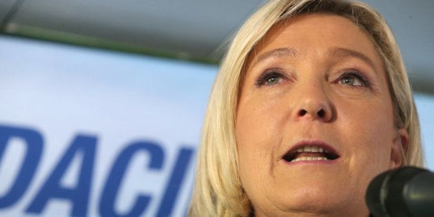 Marine le Pen renvoyée en correctionnelle pour avoir comparé les prières de rue à