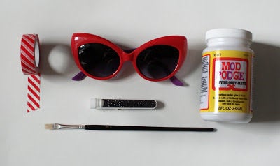 3 différentes façons de customiser ses lunettes de soleil 3 différentes façons de customiser ses lunettes de soleil