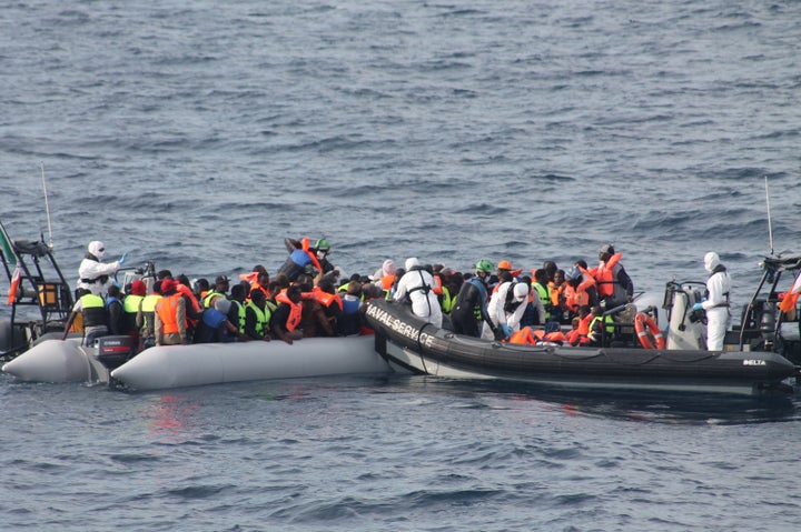 イタリアへ渡ろうとした移民