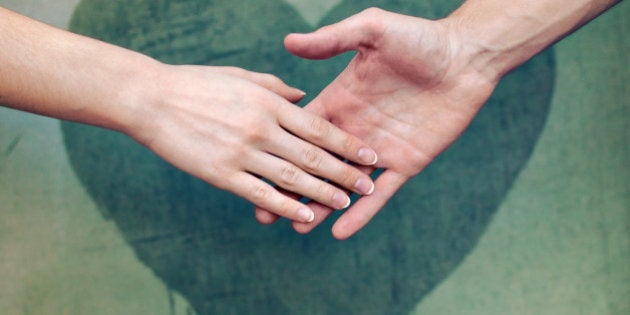 Je Suis Amoureuse Amoureux 9 Choses Etranges Que L On Fait Par Amour Le Huffington Post Life