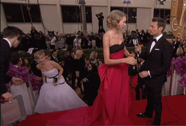 Oscars 2014: Les meilleurs (et les pires) moments de Jennifer Lawrence sur le tapis