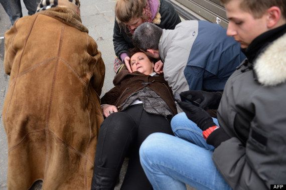 PHOTOS. Manif pour tous: des gaz lacrymogènes tirés, Valls met en cause les