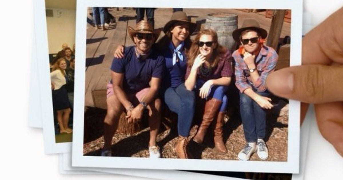 Facebook Lance Les Videos Journee Des Amis Pour Celebrer L Amitie Le Huffpost Facebook Lance Les Videos Journee Des Amis Pour Celebrer L Amitie Le Huffpost