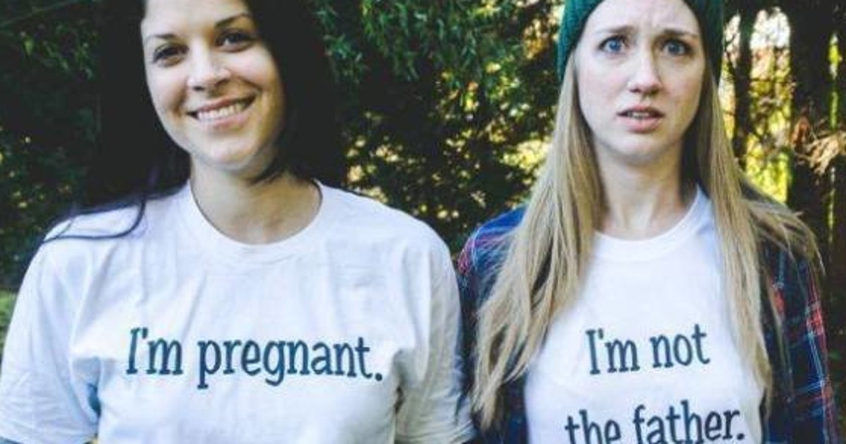 Photo Comment Annoncer Sa Grossesse Ce Couple Lesbien A Eu Une Idee Originale Le Huffpost Photo Comment Annoncer Sa Grossesse Ce Couple Lesbien A Eu Une Idee Originale Le Huffpost