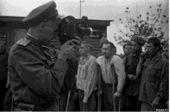 Avant la libération d'Auschwitz, l'horreur de la Shoah filmée par les Soviétiques, des images inédites...