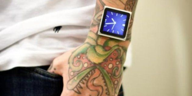 Le tatoueur Dave Hurban se greffe un iPod nano au poignet -