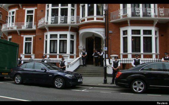 Wikileaks: l'Équateur doit décider s'il accorde l'asile à Julian Assange, Londres menace de lancer