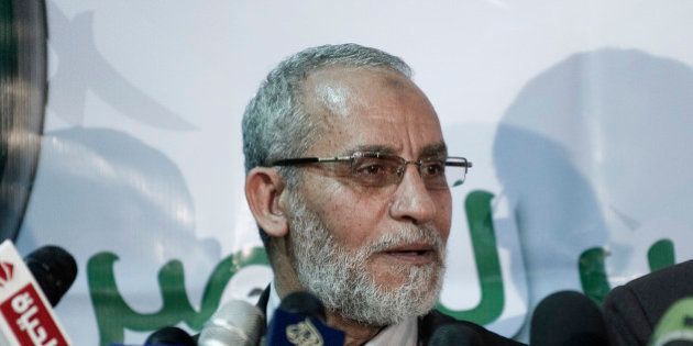 Égypte: le guide suprême des Frères musulmans a été arrêté, accusé 
