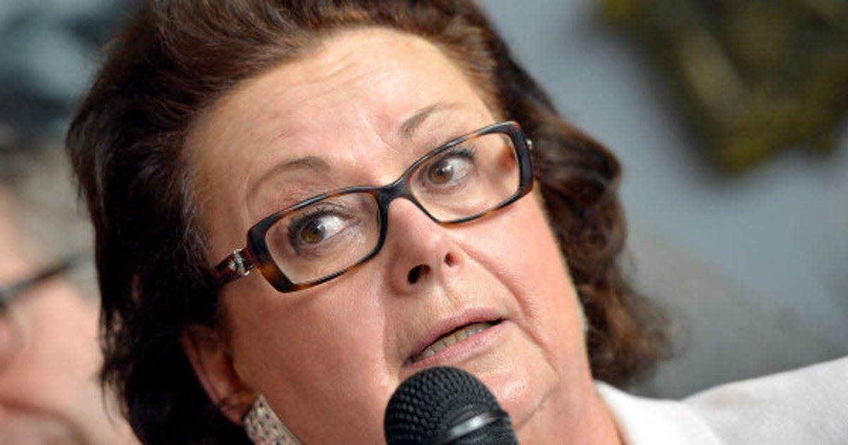 Sur Twitter Christine Boutin Veut Attaquer Vincent Peillon Sur La 