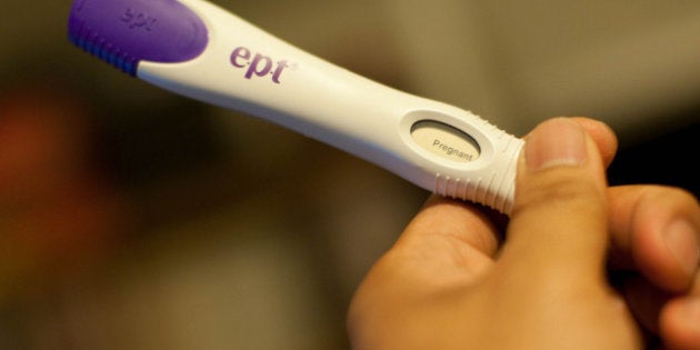Un Homme Fait Un Test De Grossesse Positif Et Decouvre Qu Il A Un Cancer Des Testicules Le Huffington Post Life Un Homme Fait Un Test De Grossesse Positif Et Decouvre Qu Il A Un Cancer Des Testicules Le Huffington Post Life