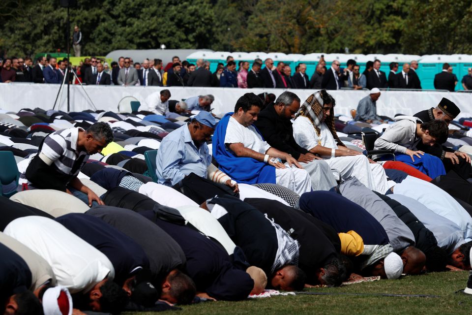 뉴질랜드 전역에서 테러 희생자들을 기리는 '무슬림 기도음'이