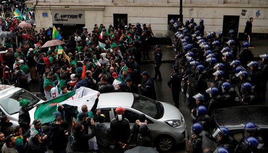 Bouchachi: la lutte est encore longue, sortons en masse, restons unis et