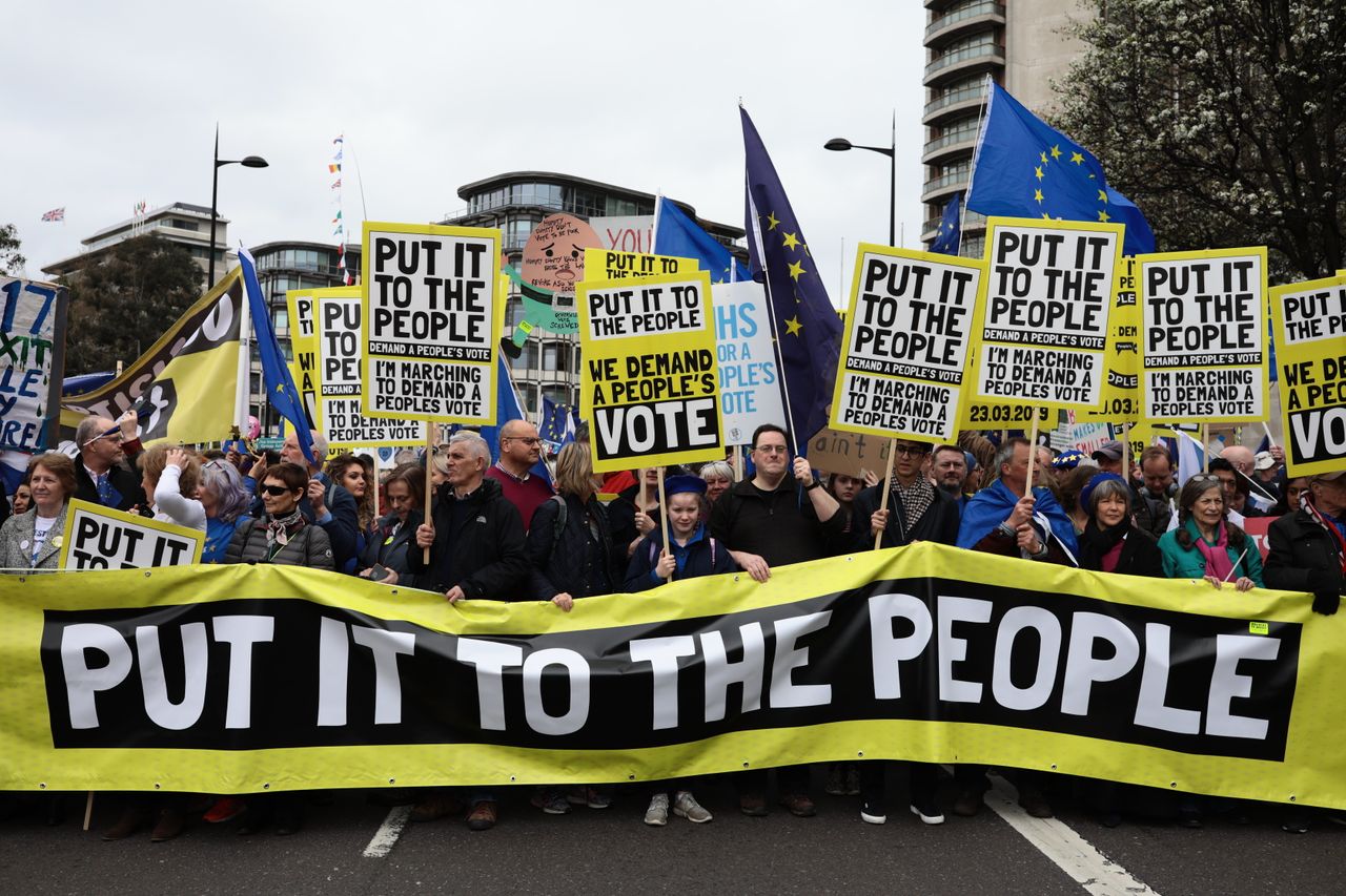 Thousands have attended a rally in central London calling for a second EU referendum.