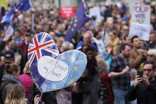 Brexit: Δεκάδες χιλιάδες στην πορεία υπέρ νέου δημοψηφίσματος στο