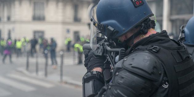 Lintervention De Sentinelle Pour Lacte Xix Des Gilets