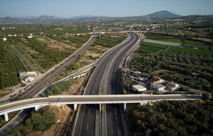 ΕΘΝΙΚΗ ΟΔΟΣ ΚΟΡΙΝΘΟΥ ΠΑΤΡΩΝ .ΟΛΥΜΠΙΑ ΟΔΟΣ