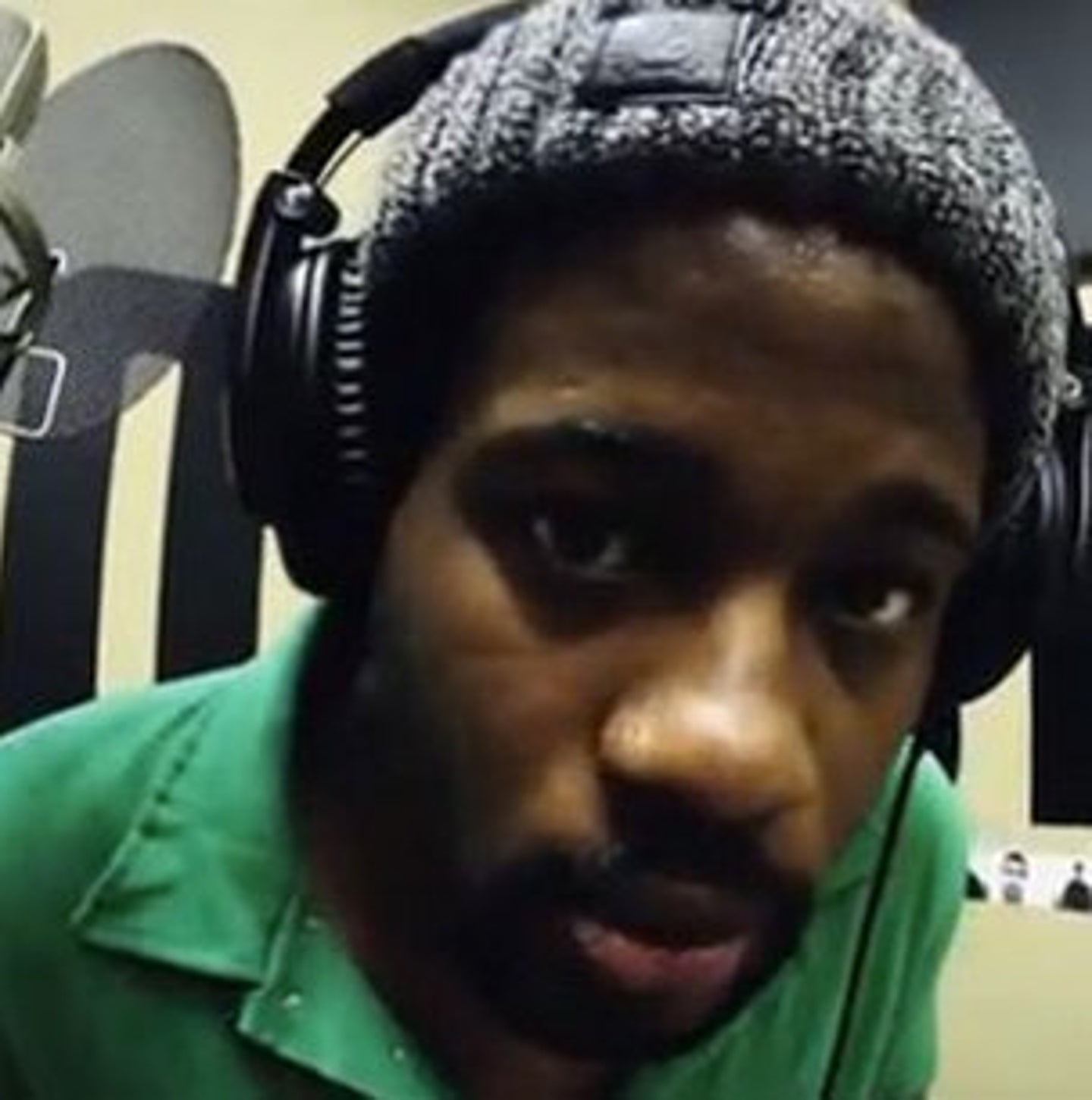 Relaxed Rapper Rappers' Brains: Relaxed 'Executive Function' May Enable Freestyle Raps ...