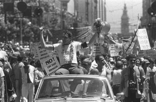 Medals Of Freedom: Obama Honors Ted Kennedy, Harvey Milk And 14 Others ...