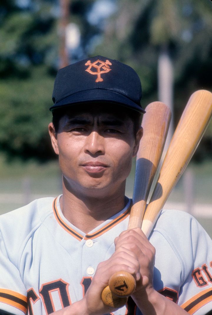 VERO BEACH, FL - CIRCA 1970: Sadaharu OH #1 of the Yomiuri Giants looks on during batting practice before and exhibition game against the Los Angeles Dodgers circa 1970 at Dodger Town in Vero Beach, Florida. OH played for the Yomiuri Giants from !959-80. (Photo by Focus on Sport/Getty Images) 