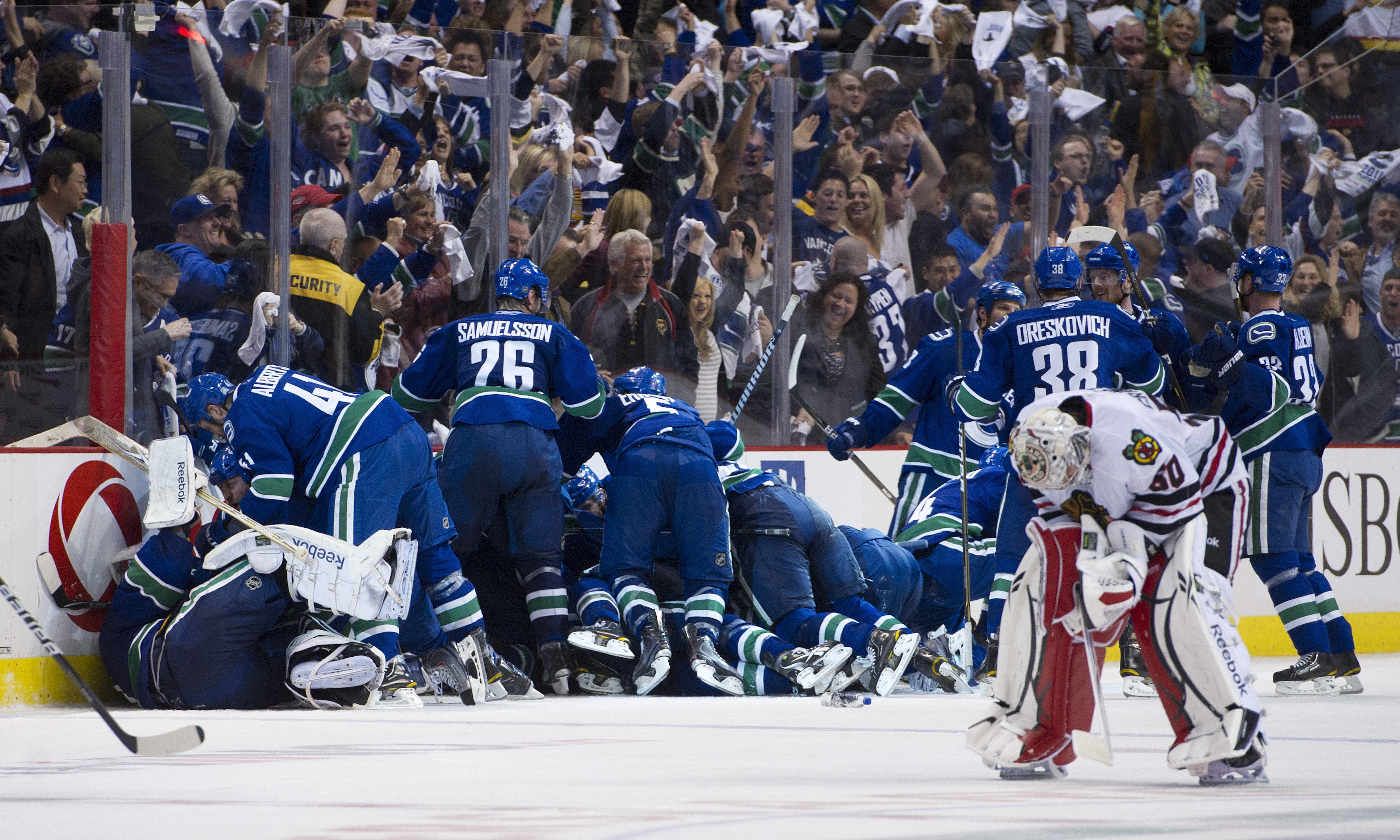 Alex Burrows Scores Overtime Goal: Canucks Beat Blackhawks In Game 7 To ...