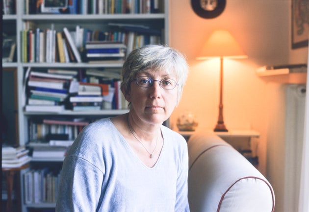 La redacción de la revista feminista del Vaticano tira la