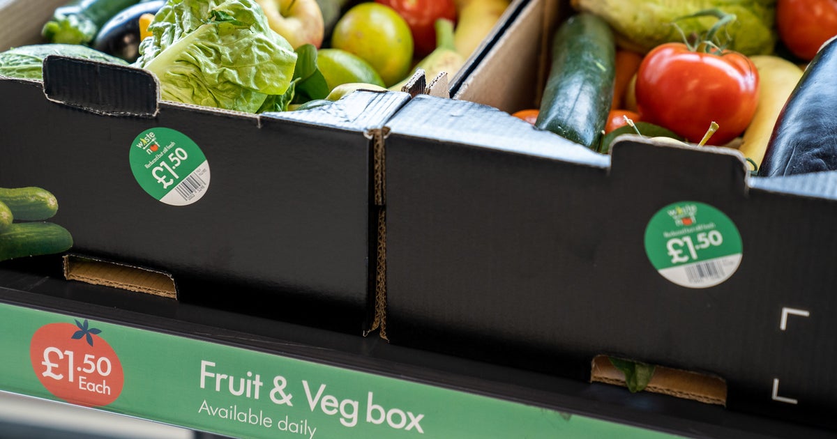 Lidl Is Selling A Giant 5kg Box Of Fruit And Veg For Just £1.50