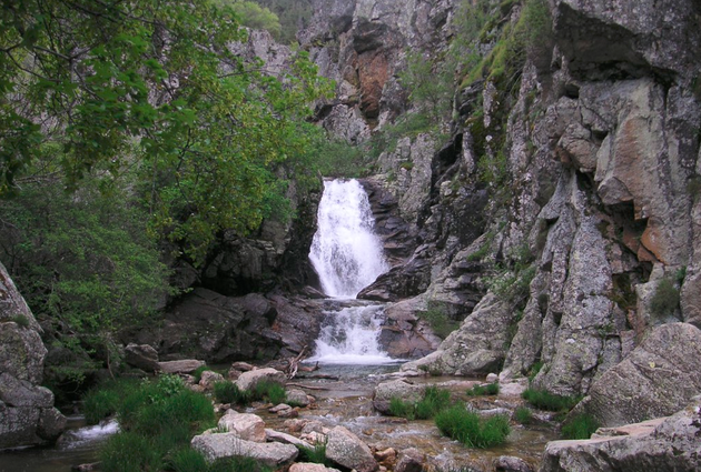 Siete rutas de senderismo para disfrutar cerca de