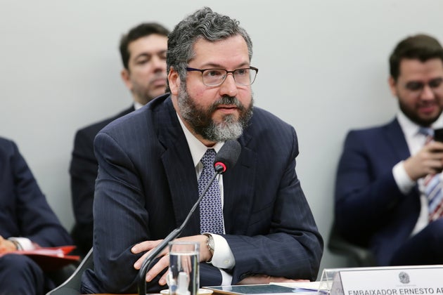 Chanceler diz que não houve golpe militar no Brasil em