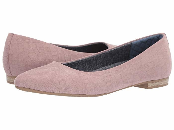 15 Fashionable Women's WideWidth Shoes For Problem Feet HuffPost Life
