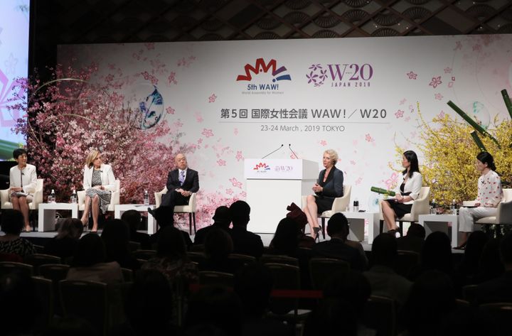 第５回国際女性会議WAW!／W20は3月23日（土）24日（日）の二日間開催された。1日目にはノーベル平和賞を最年少で受賞したマララ・ユスフザイさんが初来日し、登壇した。