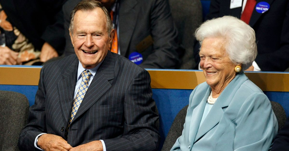 Barbara bush born 1981. Буш, Барбара Пирс. Джордж Буш и Барбара Буш. Барбара Буш молодая. Барбара Буш мужчина.