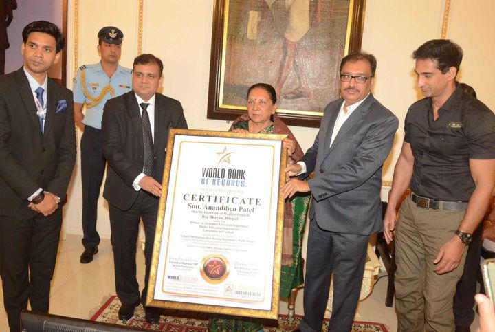 MP governor Anandiben Patel with the WBR certificate.