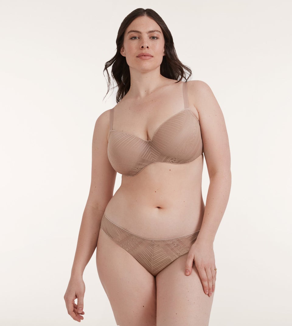 Baserange - like baserange, Blush lingerie mesh bra on Designer