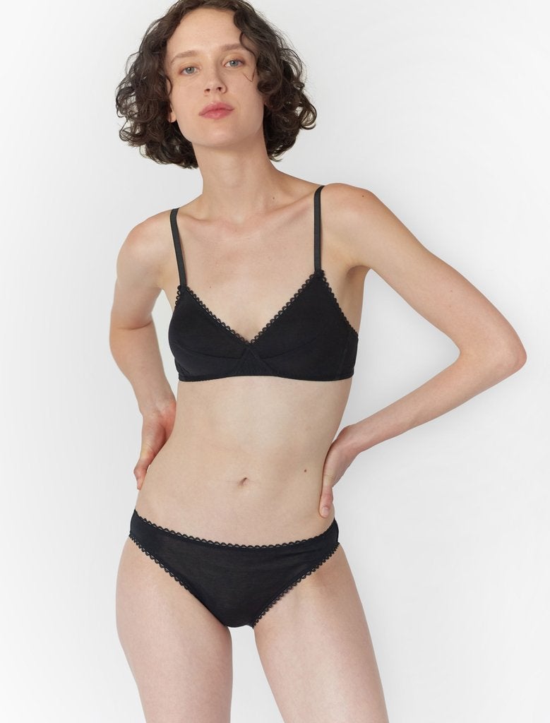 Araks - For The Modern Minimalist