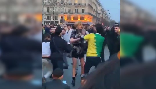 “Je me suis sentie salie”: Julia, victime de l’agression transphobe à Paris, livre son