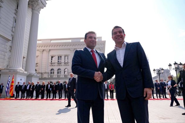 Τσίπρας: «Ανοίγουμε την πόρτα της οικονομικής συνεργασίας με τη Βόρεια