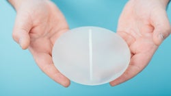 La France interdit des implants mammaires liés à un risque de cancer