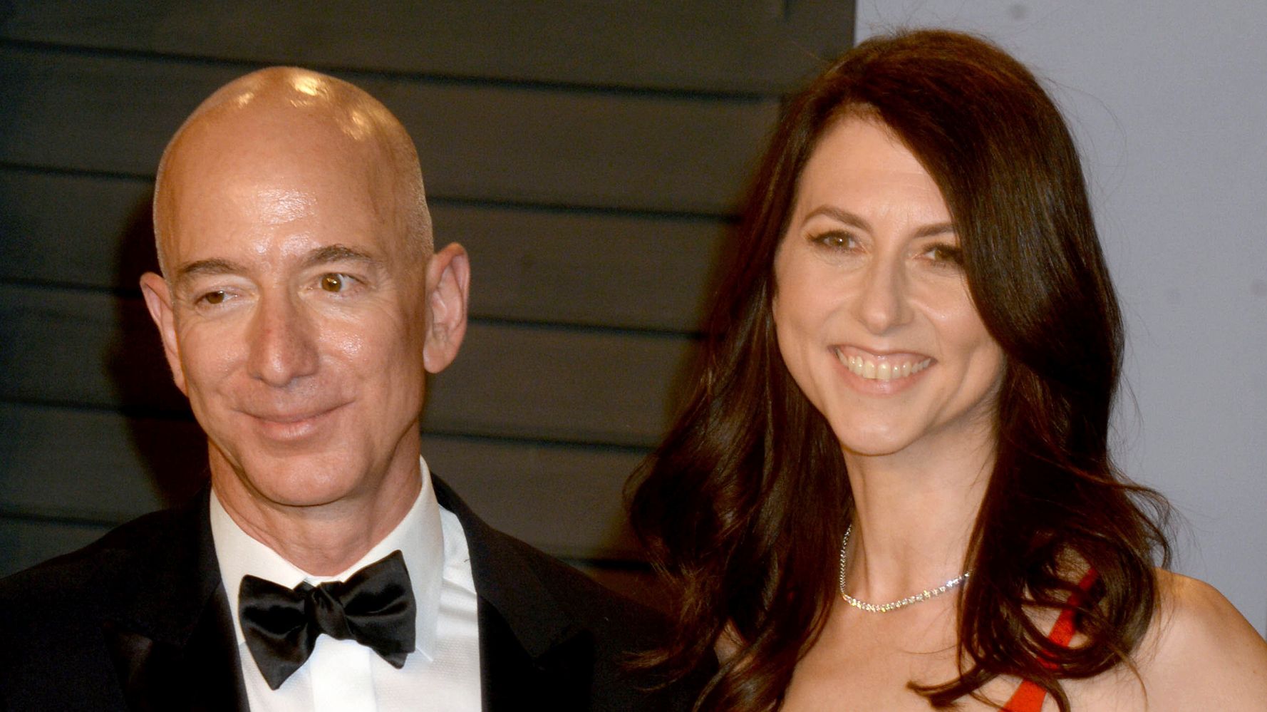 Jeff Bezos And Mackenzie Bezos Finalize Divorce Huffpost Impact 2350