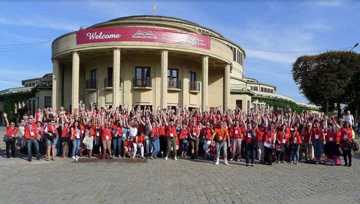 Εθελοντές στο 83ο συνέδριο της IFLA στο Βρότσλαβ της Πολωνίας, 2017 ©Maciej Sikorski 