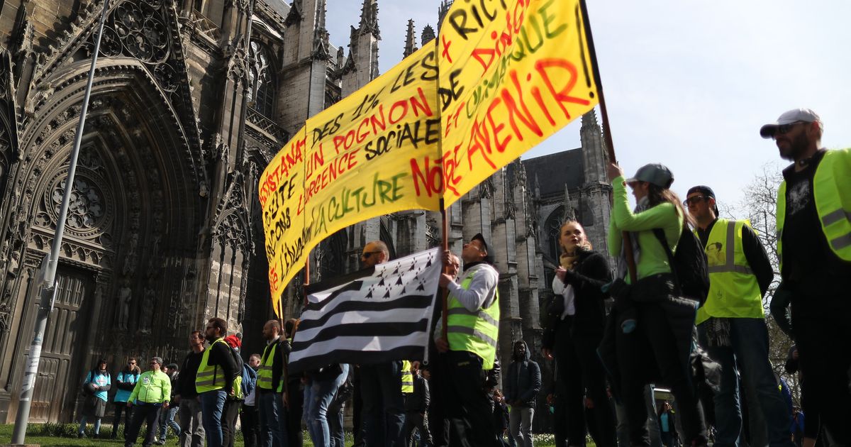 Revivez Lacte Xxi Des Gilets Jaunes Le Huffington Post