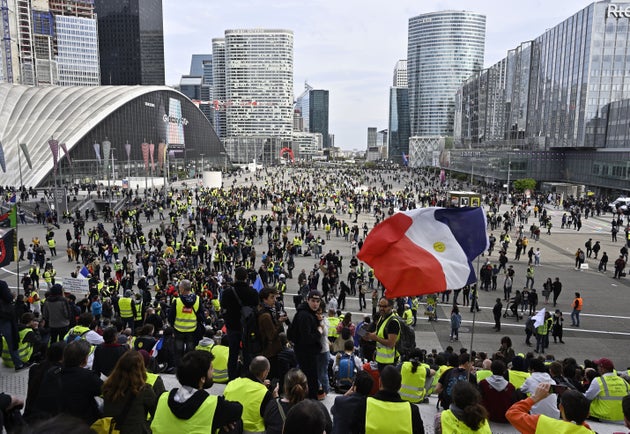 Gilets Jaunes Acte 21 Paris Dragan Lekic Hanslucascom