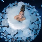 Η Τζένιφερ Λόπεζ «κόβει» την ανάσα στο νέο βίντεο κλιπ