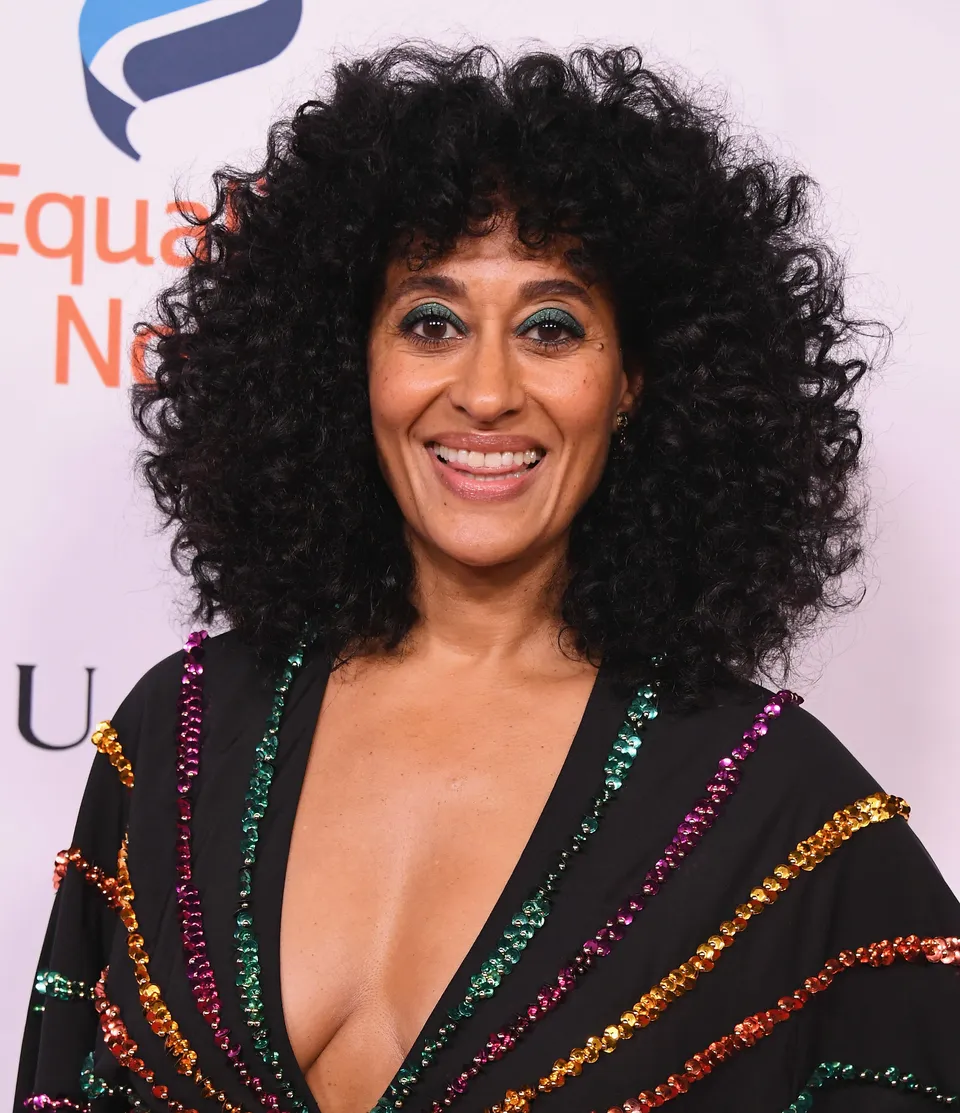 Curly Bangs Are The Coolest Hairstyle To Try In 2019 Huffpost Life