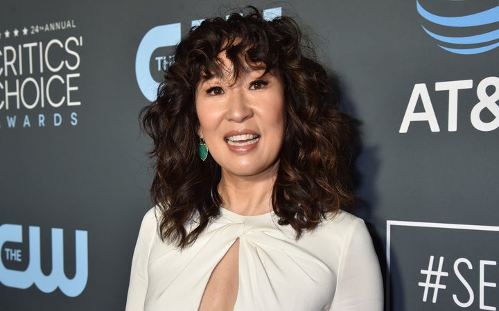 Curly Bangs Are The Coolest Hairstyle To Try In 2019 Huffpost Life