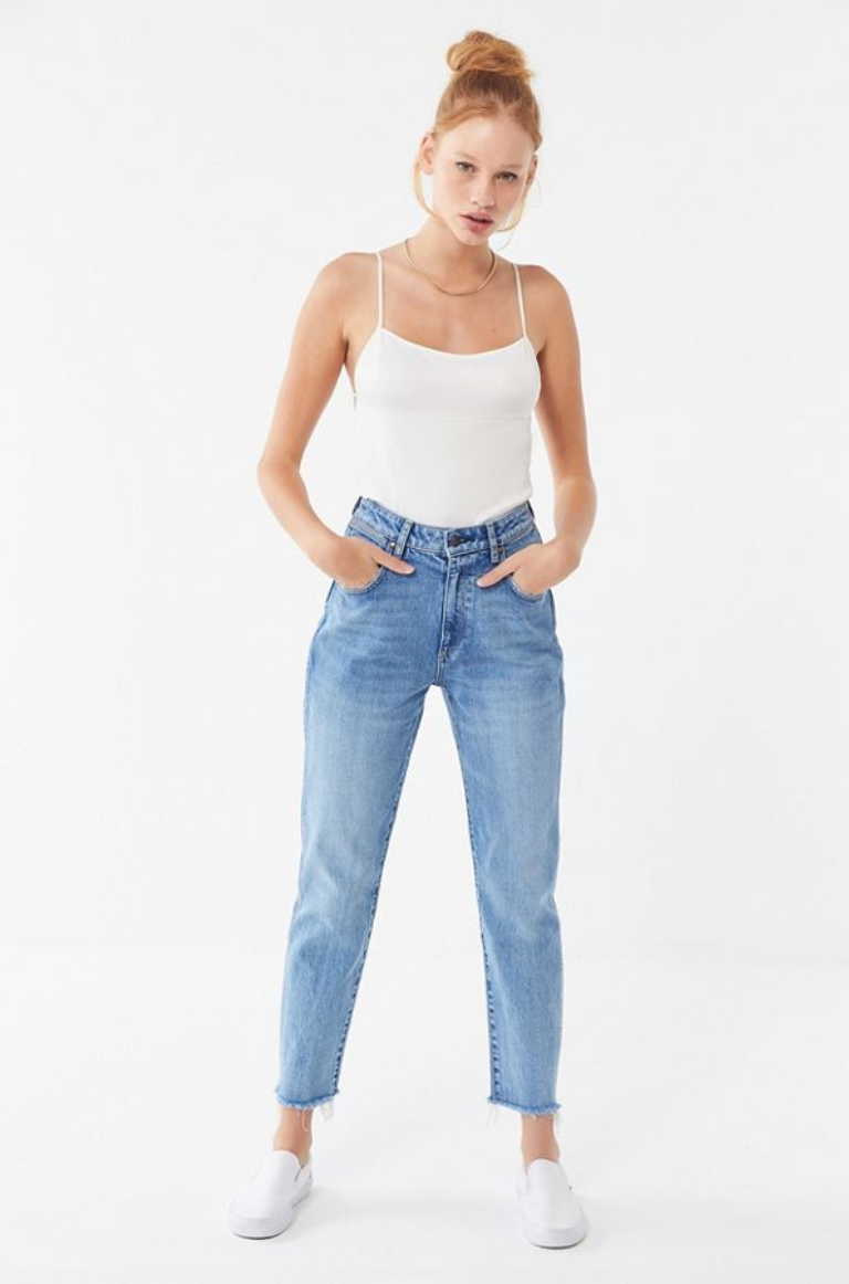 Are these jeans the right length for me? 5ft1 wearing 23” inseam mom jeans  : r/PetiteFashionAdvice