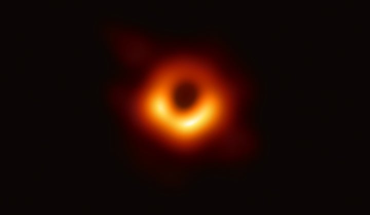 EHTで撮影したM87中心ブラックホールの画像