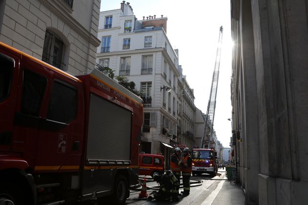 Un immeuble à Paris menace de s'effondrer, les habitants évacués (Photo d'illustration...