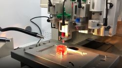Un prototype de cœur imprimé en 3D et conçu à partir de tissus